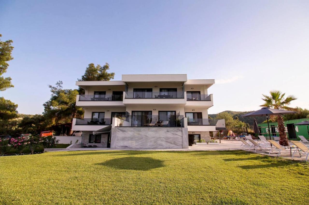 Pine Resort Polychrono Exterior photo